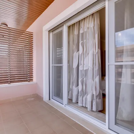 Amazing 2bedroom In Victoria Boulevard Apartment