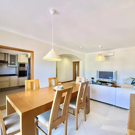 Amazing 2bedroom In Victoria Boulevard Apartment