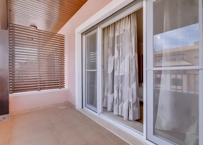 Amazing 2bedroom In Victoria Boulevard Apartmán